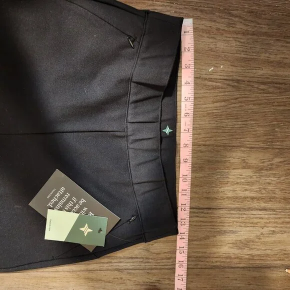 Tuckernuck Black Compression September Pant NWT Med - Picture 5 of 11